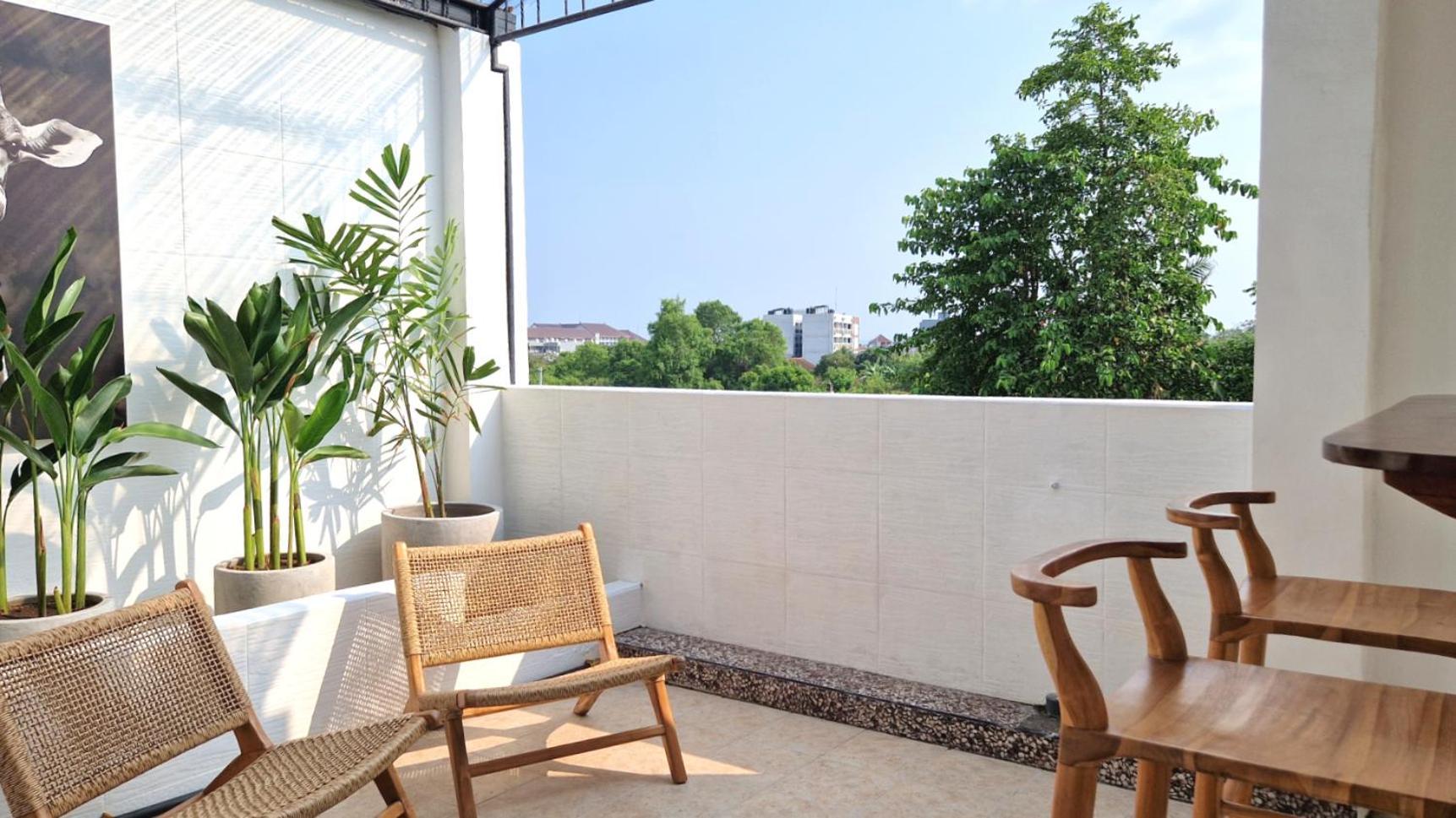 Place To - Rooftop Aparthotel *