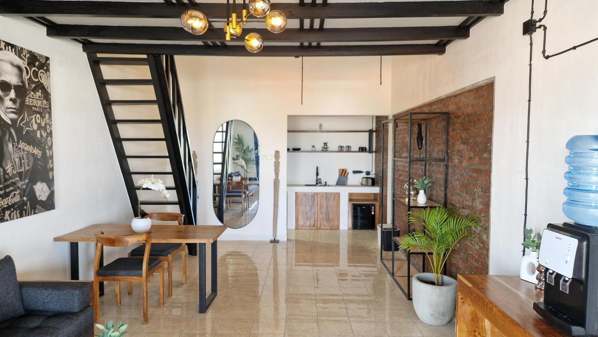 Place To - Rooftop * Seminyak (Bali)
